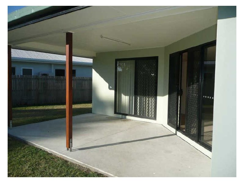 5 Cullen Close, Bowen QLD 4805