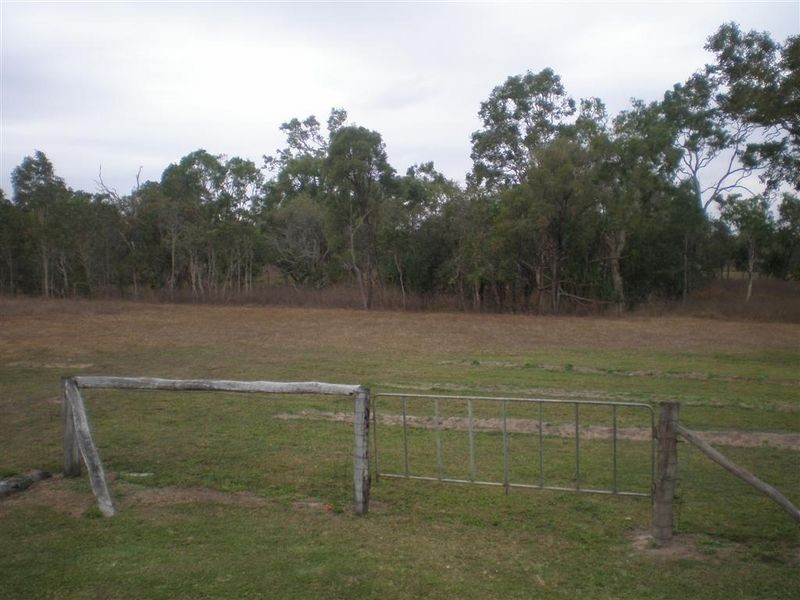 15989 Bruce Highway, Bowen QLD 4805