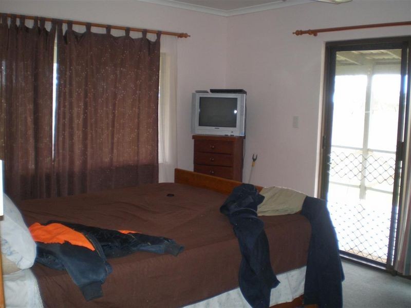 15989 Bruce Highway, Bowen QLD 4805