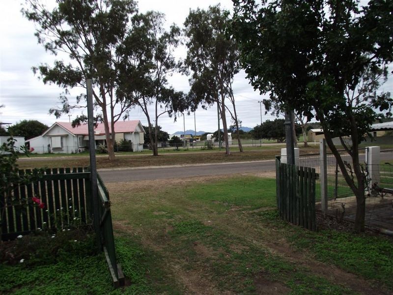 3 Hay Street, Bowen QLD 4805