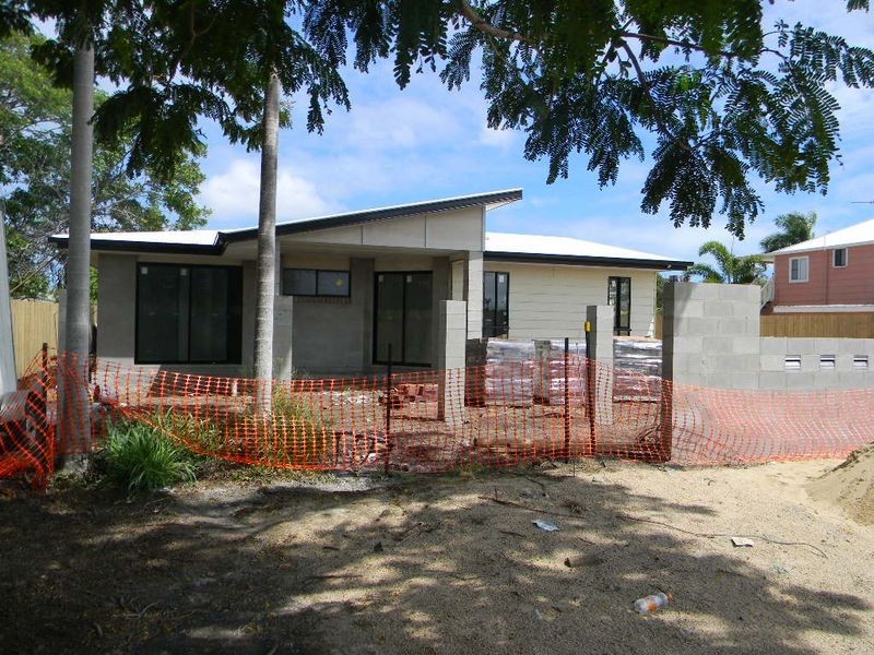 1/10 Gordon Street, Bowen QLD 4805