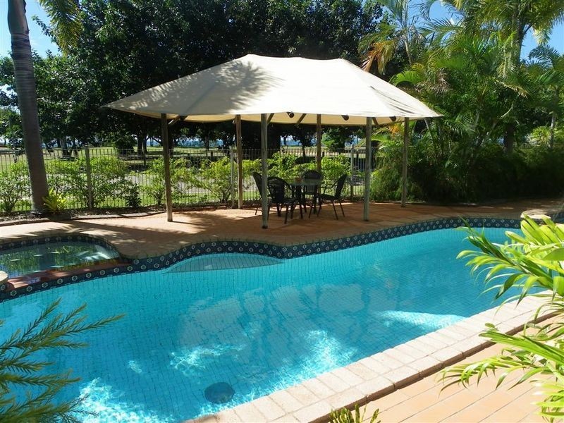 8/89 Horseshoe Bay Road, Bowen QLD 4805