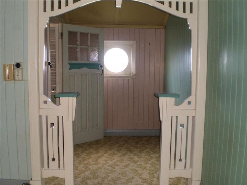 9 Poole Street, Bowen QLD 4805