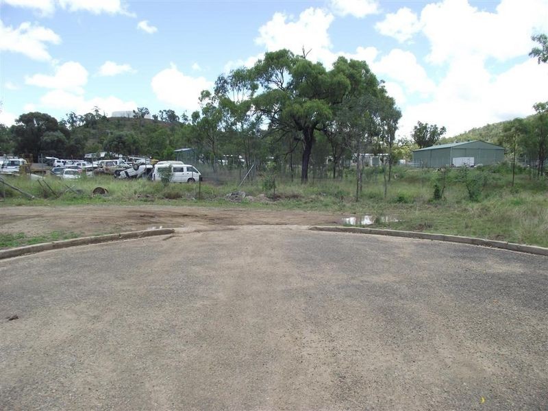 11 Dunlop Street, Collinsville QLD 4804