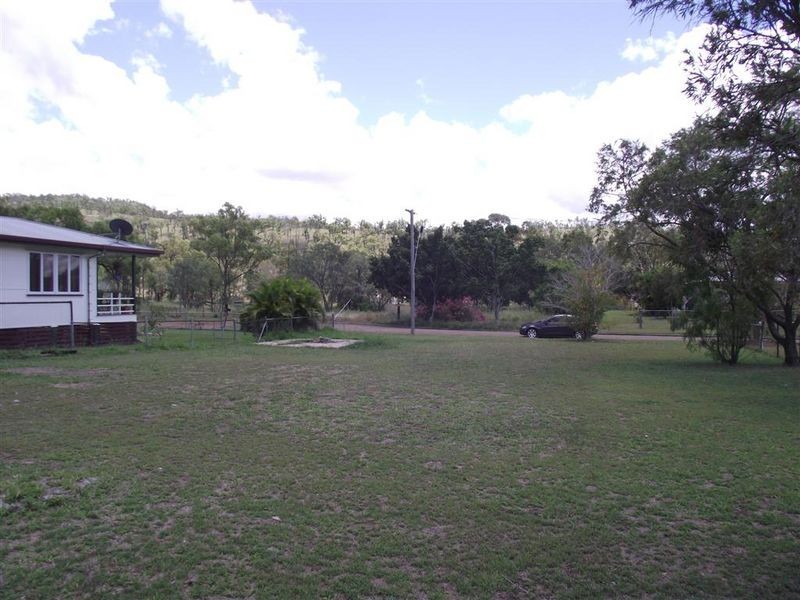 11 Dunlop Street, Collinsville QLD 4804