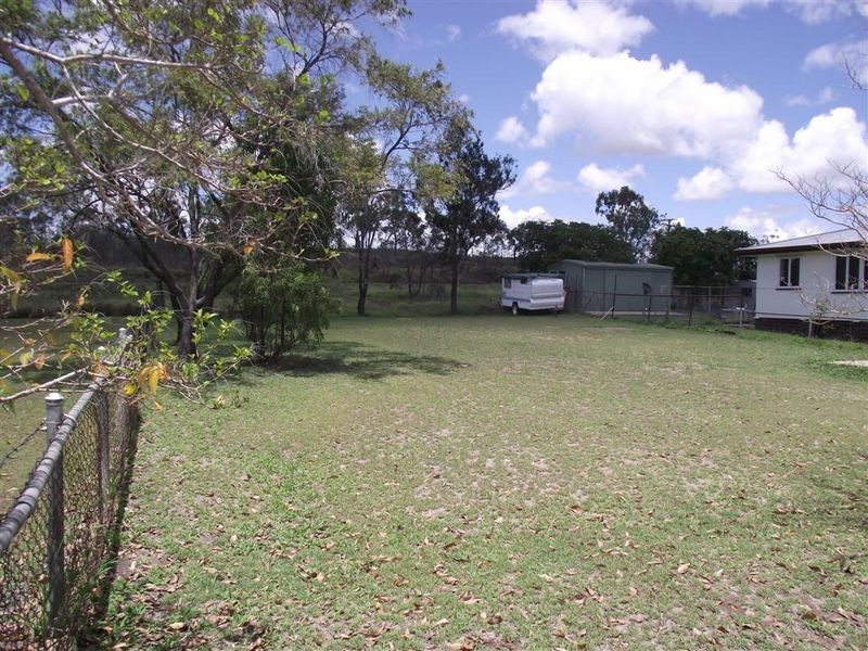 11 Dunlop Street, Collinsville QLD 4804