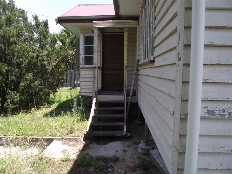 36 Sinclair Street, Bowen QLD 4805
