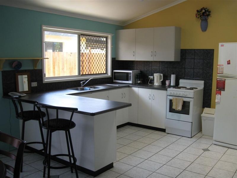 18 Gloucester Street, Bowen QLD 4805