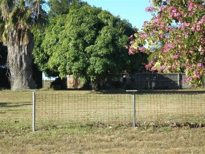74 Whitsunday Street, Bowen QLD 4805