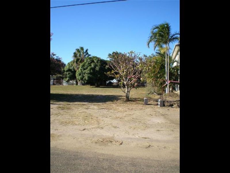 74 Whitsunday Street, Bowen QLD 4805