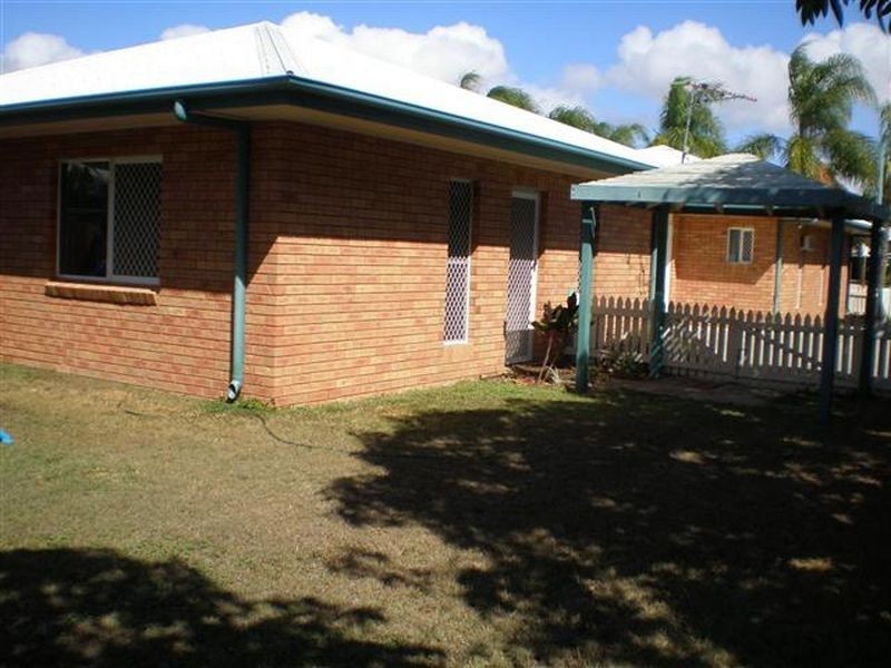 2/30 Sinclair Street, Bowen QLD 4805