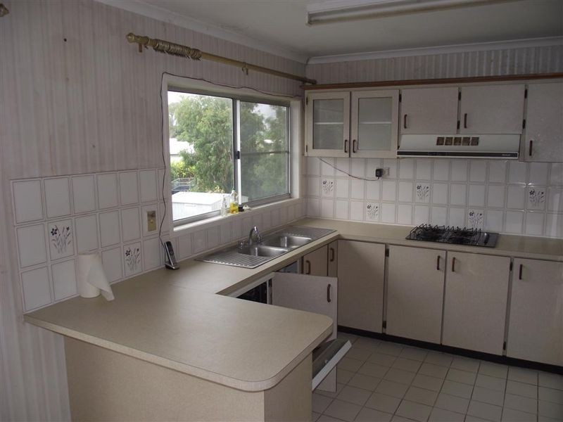 5 Suthers Street, Bowen QLD 4805