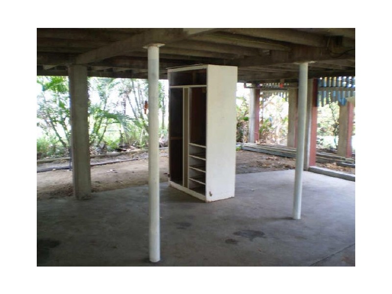 9 Poole Street, Bowen QLD 4805