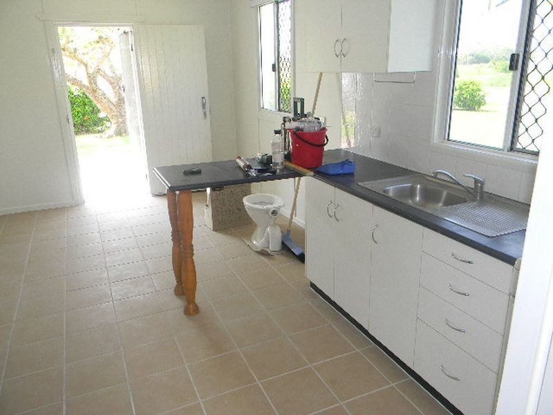 1 Cowan Lane, Bowen QLD 4805