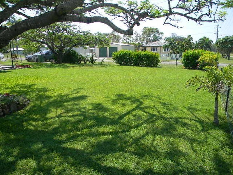 1 Cowan Lane, Bowen QLD 4805