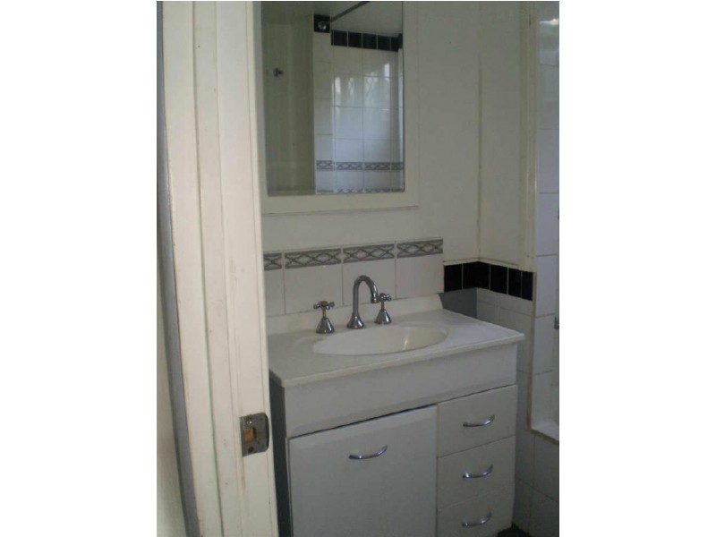 8 Kennedy Street, Bowen QLD 4805