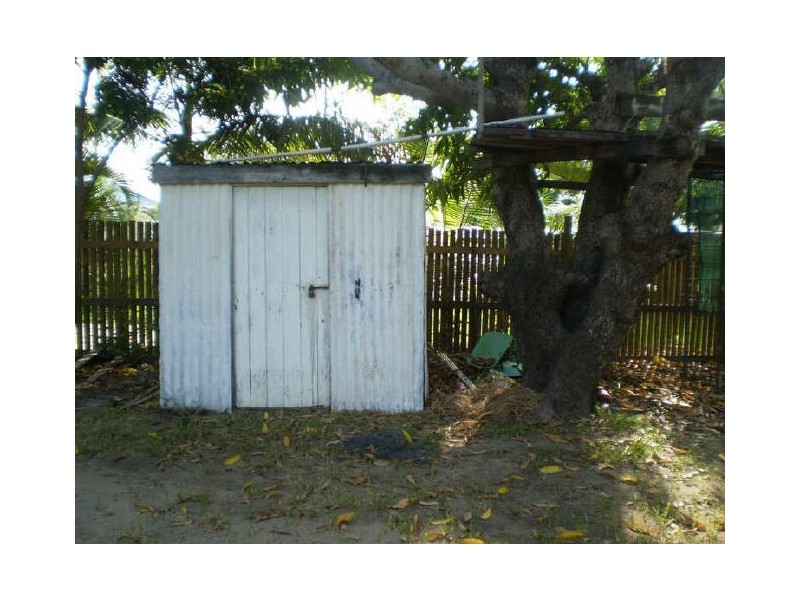 8 Kennedy Street, Bowen QLD 4805