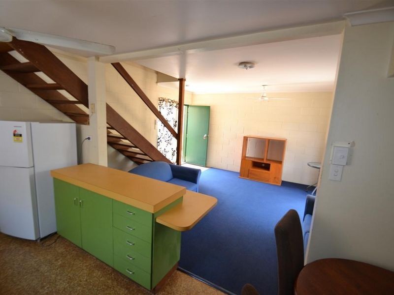 Unit 5/2A Powell Street, Bowen QLD 4805