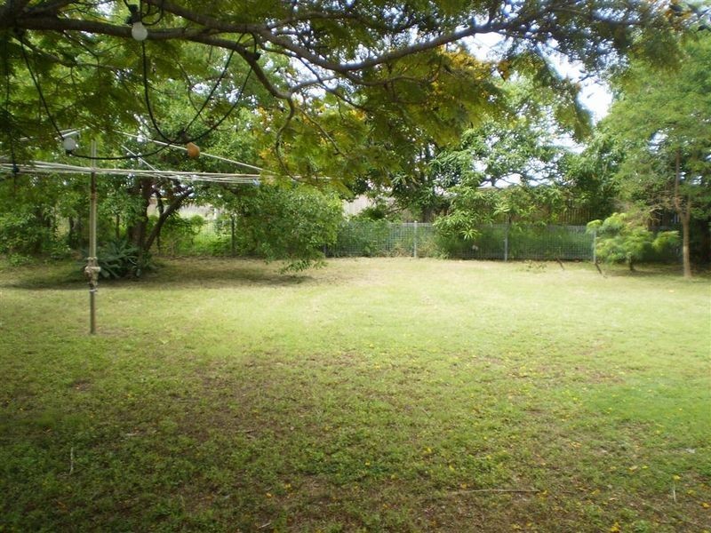 73 Tracey Street, Bowen QLD 4805