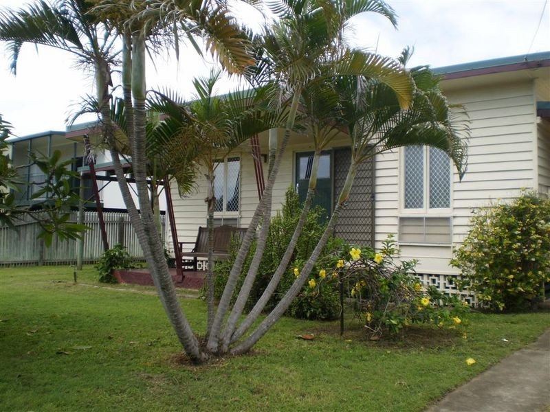 73 Tracey Street, Bowen QLD 4805
