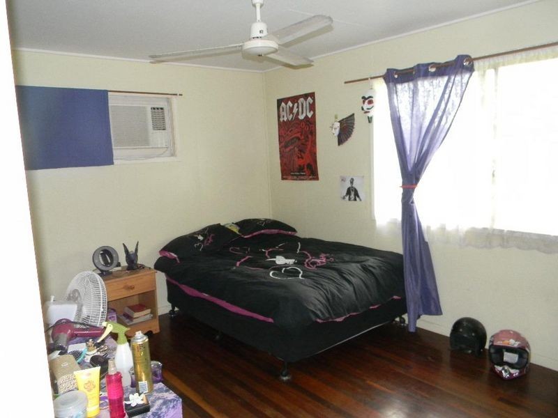 11 West Street, Bowen QLD 4805
