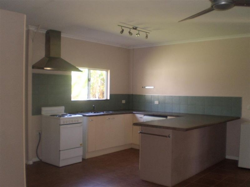 39 Pitcain Avenue, Brisk Bay, Bowen QLD 4805