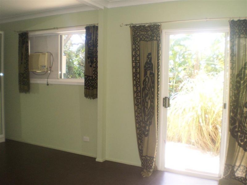 39 Pitcain Avenue, Brisk Bay, Bowen QLD 4805