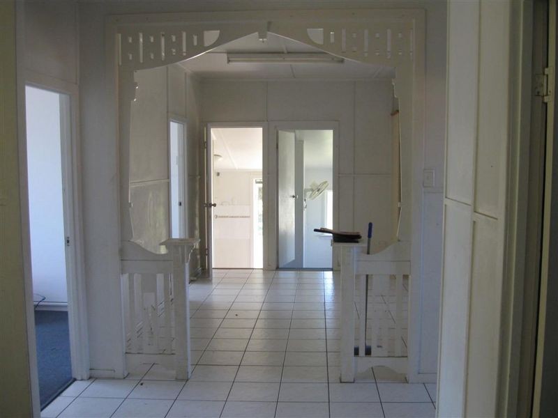 16 Field Street, Bowen QLD 4805