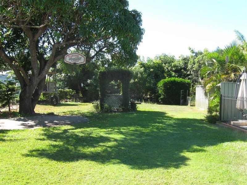 16 Field Street, Bowen QLD 4805