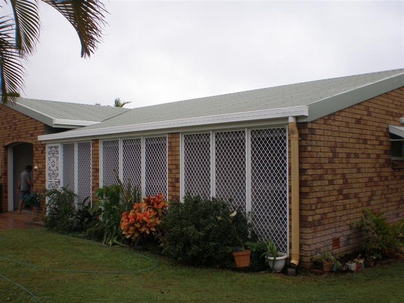 2A Verna Street, Bowen QLD 4805