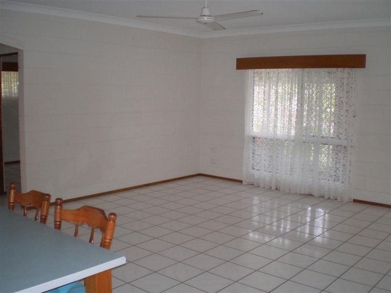 2A Verna Street, Bowen QLD 4805
