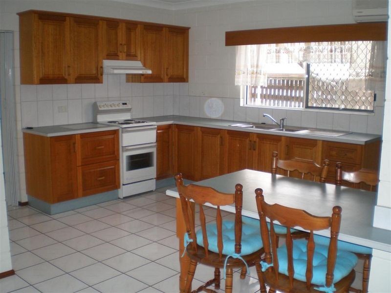2A Verna Street, Bowen QLD 4805