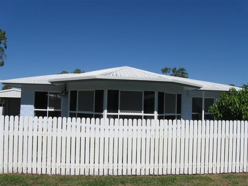 3 Oak Crescent, Bowen QLD 4805