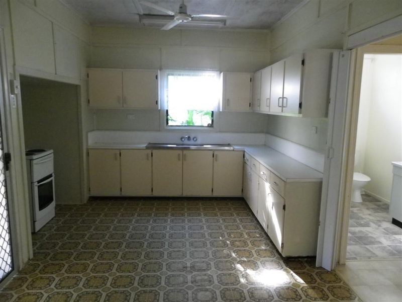86 Dalrymple Street, Bowen QLD 4805