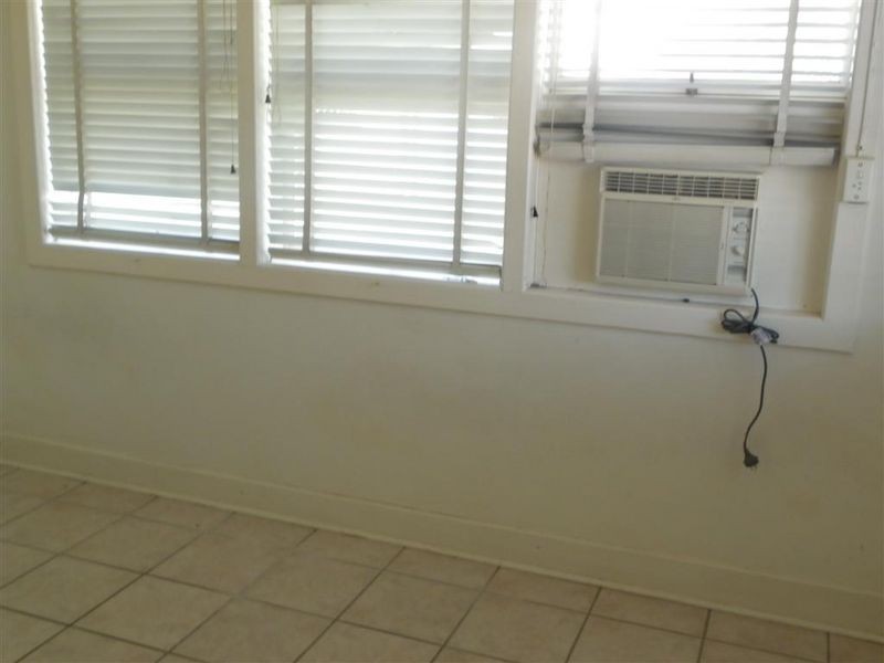 8 Herbert Street, Bowen QLD 4805