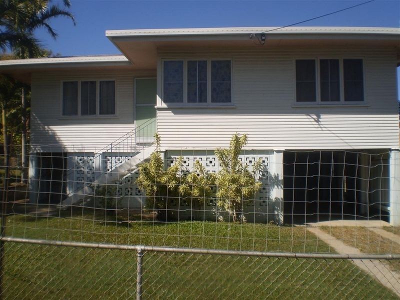 121 Powell Street, Bowen QLD 4805