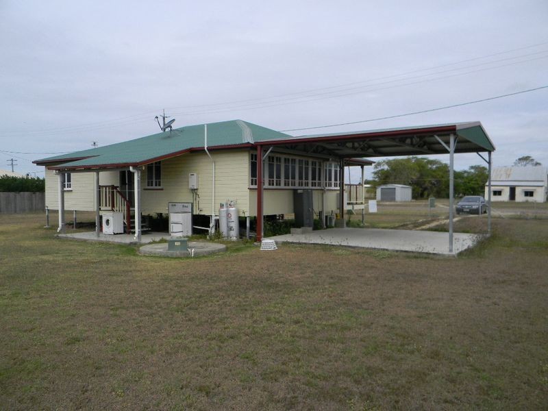 26-28 Matthews Street, Bowen QLD 4805