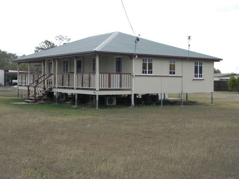 26-28 Matthews Street, Bowen QLD 4805