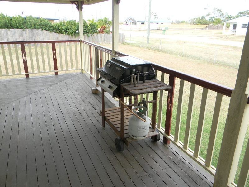 26-28 Matthews Street, Bowen QLD 4805