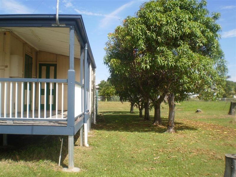 35 Dalrymple Street, Bowen QLD 4805