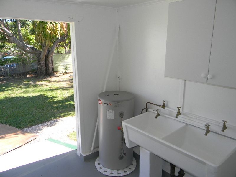 1 Lascelles Lane, Bowen QLD 4805