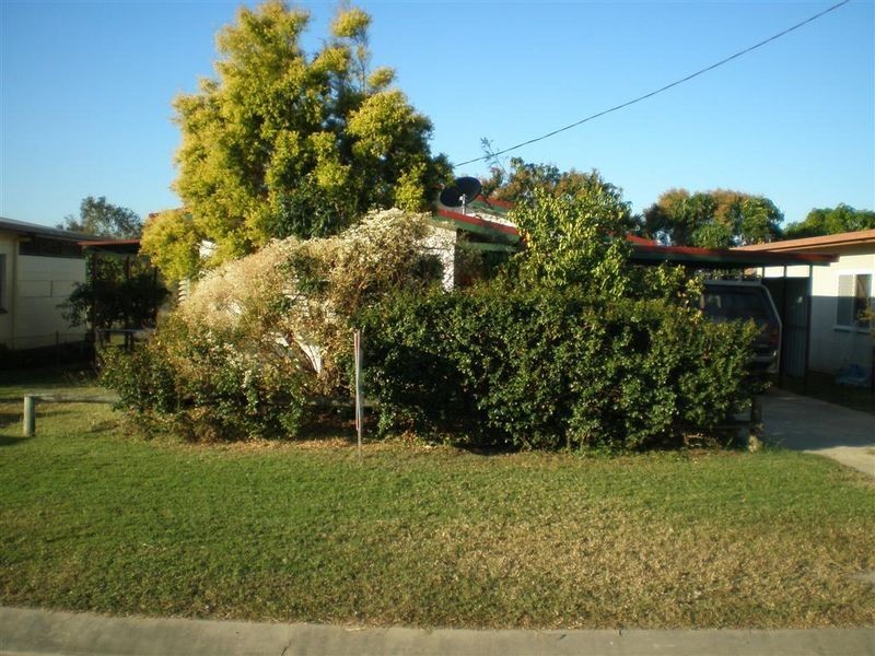 8 Korah Street, Bowen QLD 4805