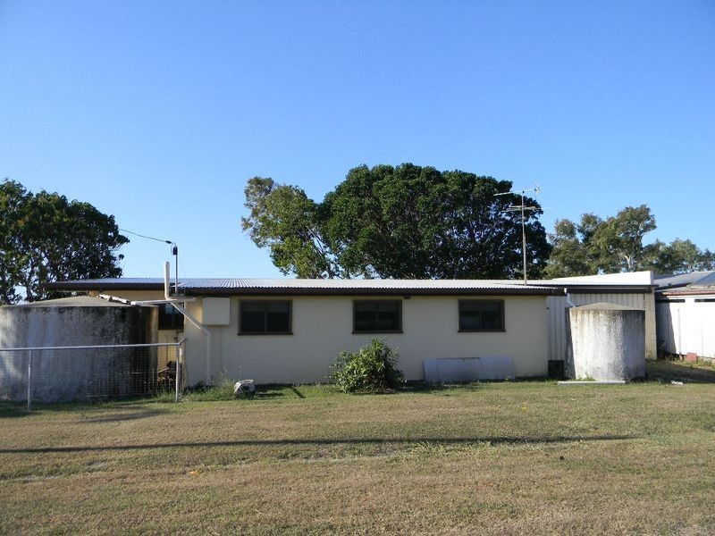 72 Whyte Avenue, Bowen QLD 4805