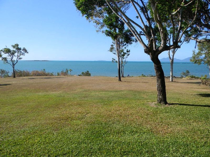 72 Whyte Avenue, Bowen QLD 4805
