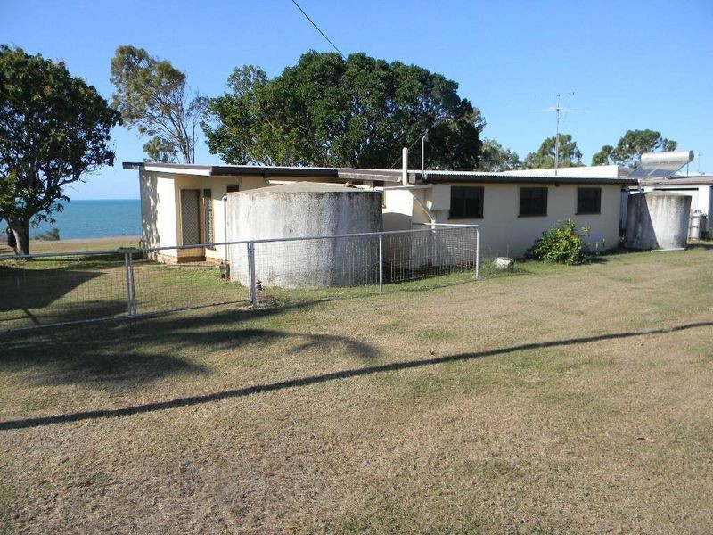 72 Whyte Avenue, Bowen QLD 4805