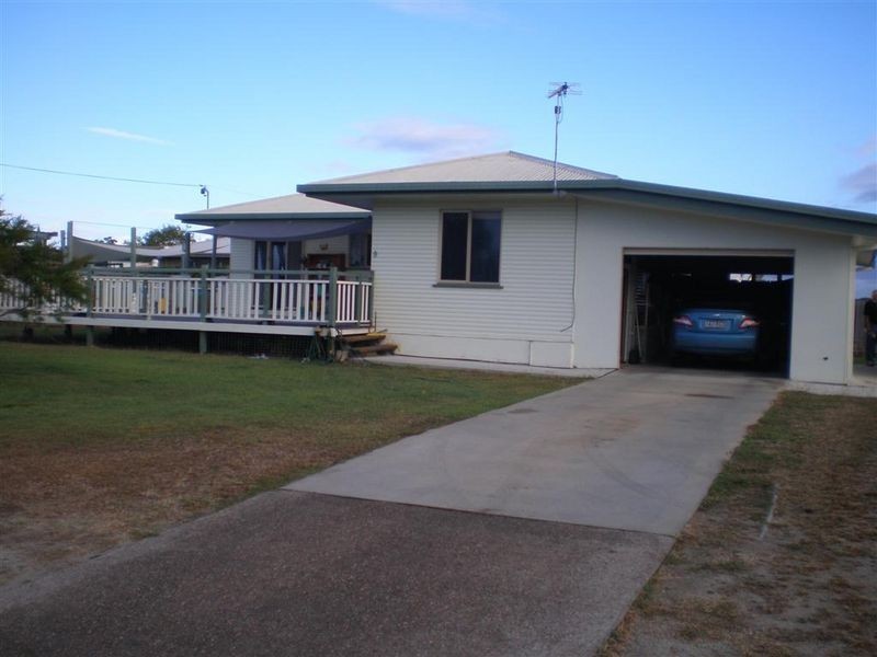 9 Murray Avenue, Bowen QLD 4805