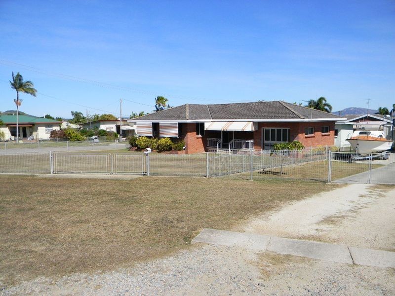105 Leichhardt Street, Bowen QLD 4805