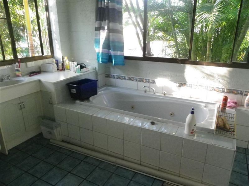 71 Golf Links Road, Bowen QLD 4805