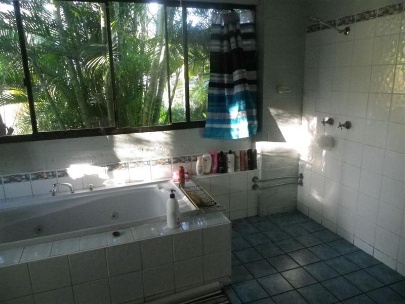 71 Golf Links Road, Bowen QLD 4805