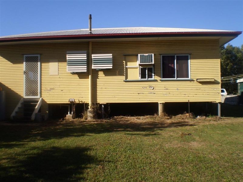 27 Golf Links Road, Bowen QLD 4805